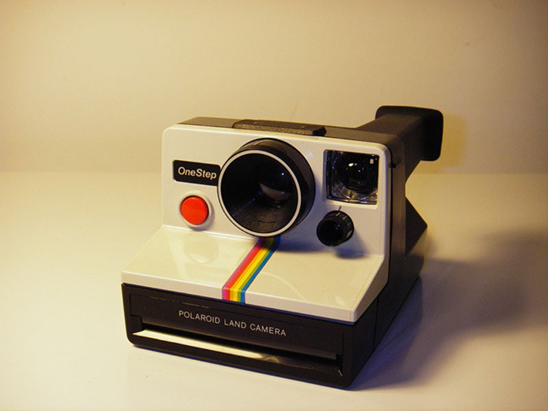 History of the first Polaroid color photography